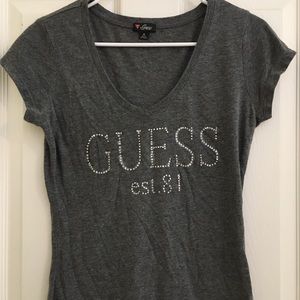 Guess tee